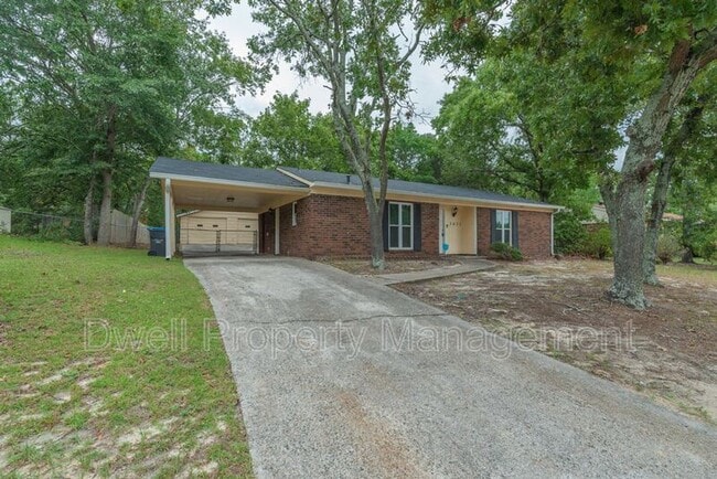 property at 3633 Madrid Dr N