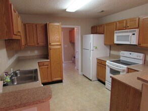 2290 Dartmouth Dr in Sumter, SC - Building Photo - Building Photo