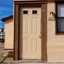 9317 Monmouth Ave in Margate City, NJ - Building Photo