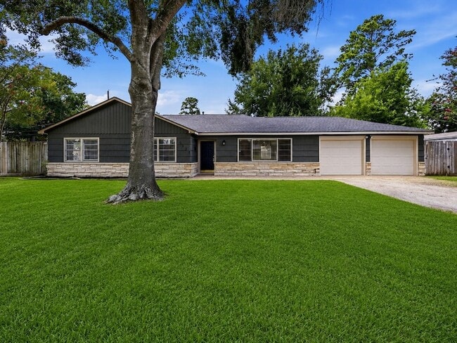 property at 10033 Whiteside Ln