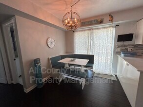 12731 82nd Avenue N in Seminole, FL - Building Photo - Building Photo