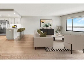 2950 Dean Pkwy in Minneapolis, MN - Building Photo - Building Photo