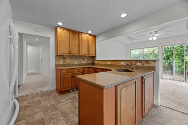 5403 Miramar Ct in New Bern, NC - Building Photo - Building Photo