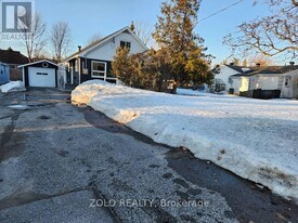 334 Little Ave in Barrie, ON - Building Photo