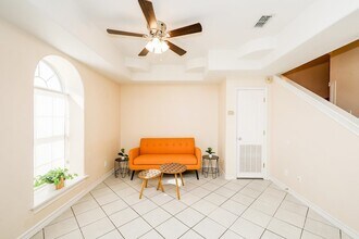 1000 Ranchway Dr, Unit 46 in Laredo, TX - Building Photo - Building Photo