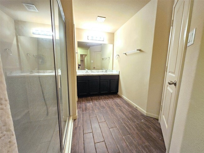 2026 Naplechase Crest Dr