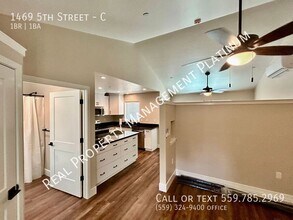 1469 5th St in Clovis, CA - Building Photo - Building Photo