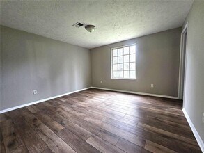 400 Sheringham Ct in Roswell, GA - Building Photo - Building Photo