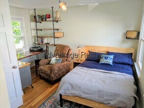 72 6th St, Unit 2 in Cambridge, MA - Building Photo - Building Photo