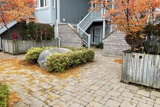 871 Suncrest Cir in Collingwood, ON - Building Photo - Building Photo