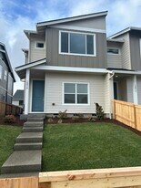 18010 NE 47th Ave in Vancouver, WA - Building Photo