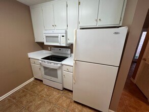 161 S Spring View Dr in Enterprise, AL - Building Photo - Building Photo