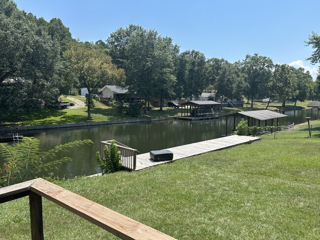 1663 Treasure Isle Rd in Hot Springs National Park, AR - Building Photo - Building Photo