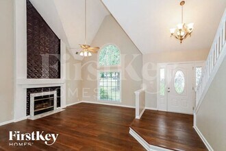 6806 Neuhoff Ln in Charlotte, NC - Building Photo - Building Photo