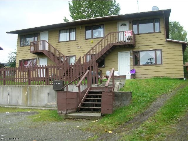 8520 Kluane Ave in Anchorage, AK - Building Photo