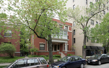 5112-5114 S Cornell Ave in Chicago, IL - Building Photo - Building Photo