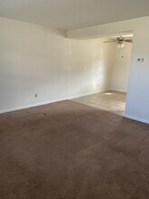 624 Cross Lanes Dr in Nitro, WV - Building Photo - Building Photo