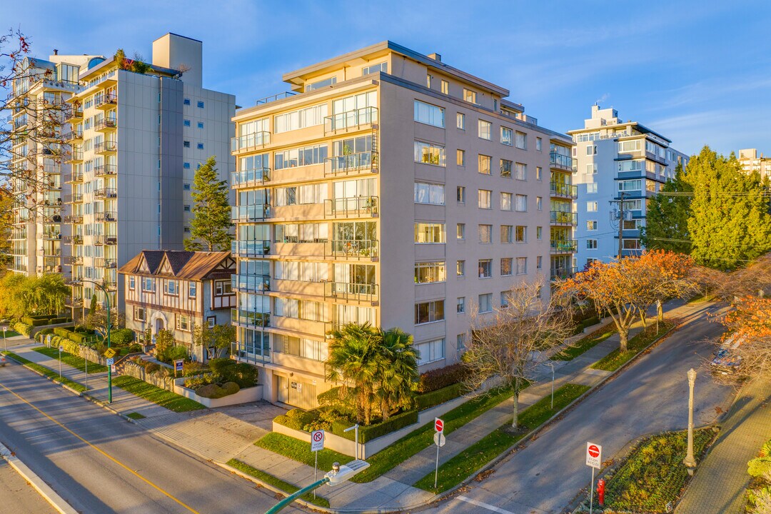 Berwick House in Vancouver, BC - Building Photo