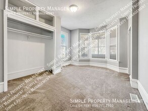 156 Carrier St NE in Grand Rapids, MI - Building Photo - Building Photo