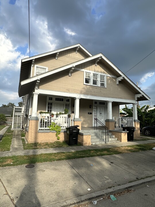 2003 Franklin Avenue, Unit B in New Orleans, LA - Foto de edificio