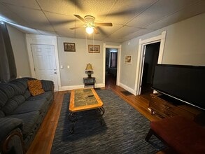 140-142 Grumbach Ave in Syracuse, NY - Foto de edificio - Building Photo