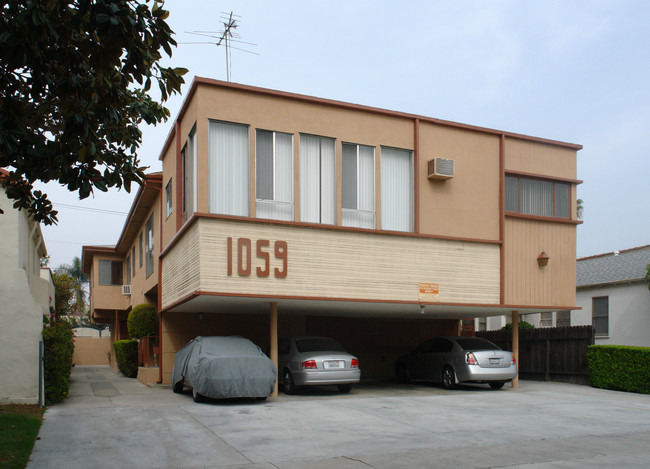 1059 S Corning St in Los Angeles, CA - Building Photo - Building Photo