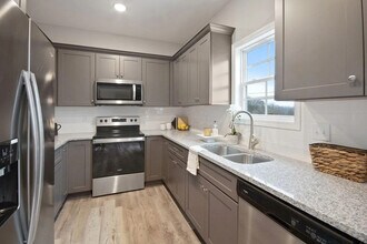 7046 Shelton Ln in Alvaton, KY - Building Photo - Building Photo