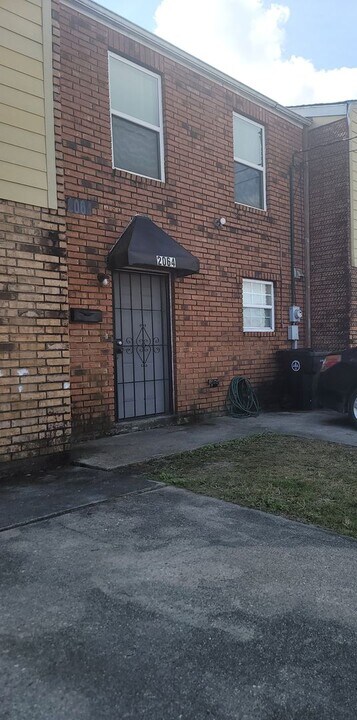 2064 N Prieur St in New Orleans, LA - Building Photo
