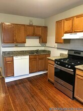 123 Brook St in Brookline, MA - Foto de edificio - Building Photo