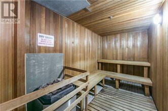 618-1700 EGLINTON Ave in Toronto, ON - Building Photo - Building Photo