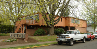 Corvallis iHouse Apartamentos