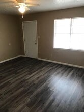 310-314 E Lindsey St in Norman, OK - Building Photo - Building Photo