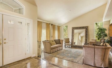 11241 Pentland Downs St in Las Vegas, NV - Foto de edificio - Building Photo