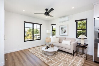 2610-2612 Juan St in San Diego, CA - Building Photo - Building Photo