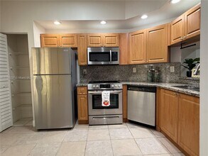 8819 SW 130th Pl-Unit -104 in Miami, FL - Building Photo - Building Photo