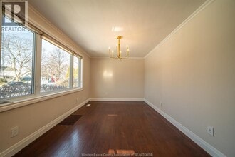1748 Kildare Rd in Windsor, ON - Building Photo - Building Photo
