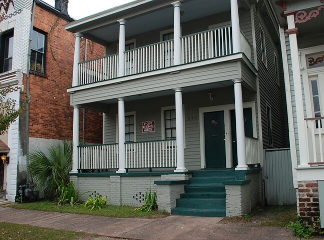 414 W Park Ave in Savannah, GA - Foto de edificio