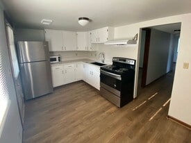 32 Sycamore St in Tiffin, OH - Building Photo