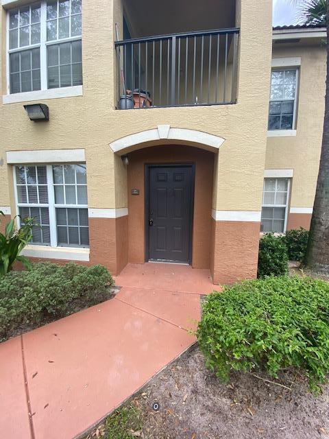 10312 Fox Trail Rd S in Royal Palm Beach, FL - Building Photo