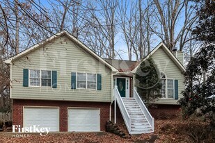 4814 Westbourne Dr in Powder Springs, GA - Building Photo