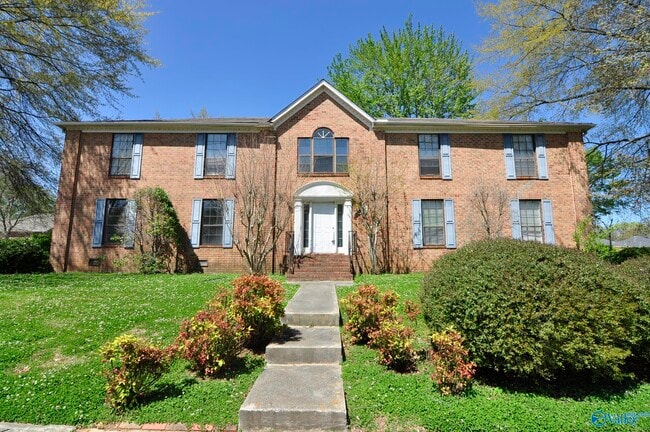 property at 2606 Wynterhall Rd SE