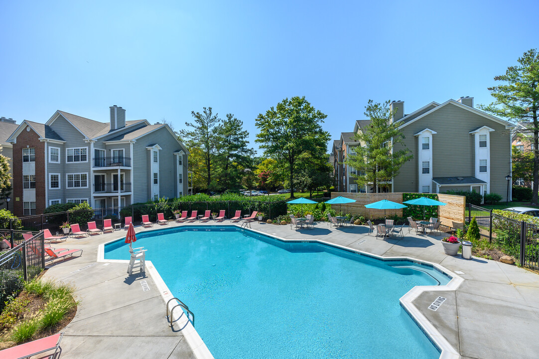 Henley at Kingstowne in Alexandria, VA - Building Photo