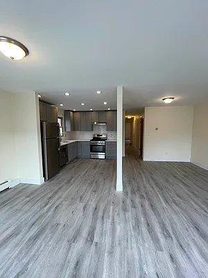 15-35-35 209th St in Queens, NY - Building Photo