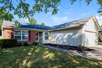 1832 Emerald Leaf Ct in Indianapolis, IN - Building Photo - Building Photo