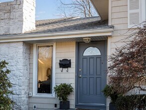 15 Windemere Rd in Verona, NJ - Building Photo - Building Photo