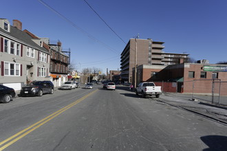 22-26 Cabot St in Lowell, MA - Building Photo - Building Photo