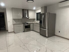 908 Kana Pl in Lahaina, HI - Building Photo