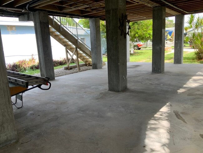 504 Avenue E in Key West, FL - Foto de edificio - Building Photo