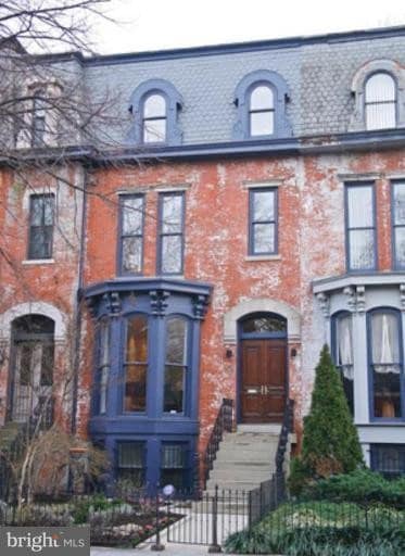 property at 1312 R St NW