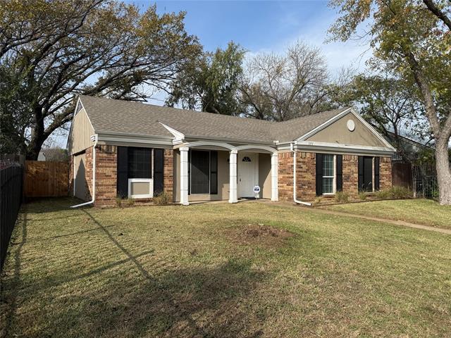 375 Ancestry Ln in Dallas, TX - Building Photo - Building Photo